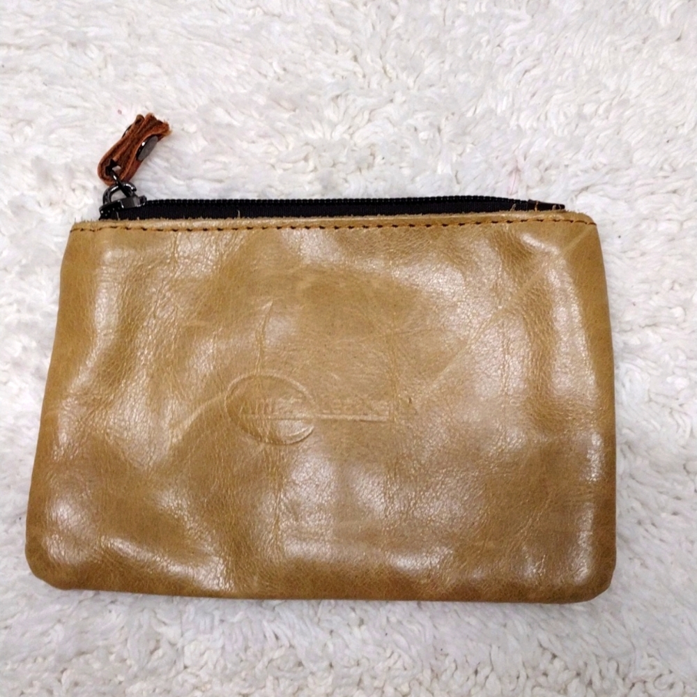 Ameri Leather Beige With Black Zipper Trim Coin P… - image 1